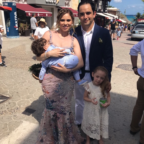 Dress - Picture 4 of 4